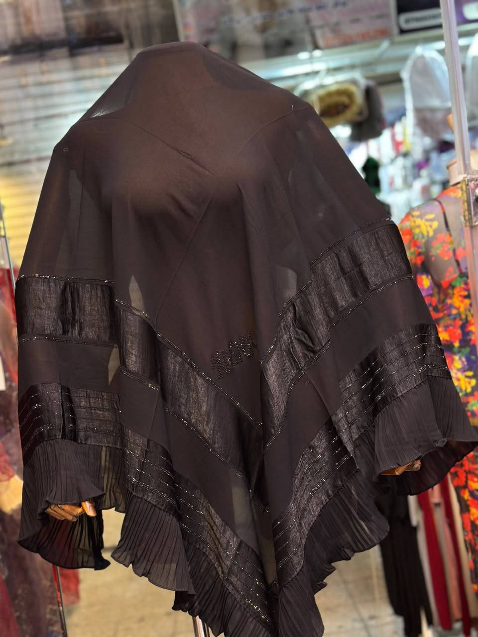 انواع الربطات والشالات والشيل تلكوهن يمي بس


**إذا كنت صاحب هذا الإعلان وتريد حذفه لأي سبب، رجاءا أرسل رسالة إلى الدعم الفني**