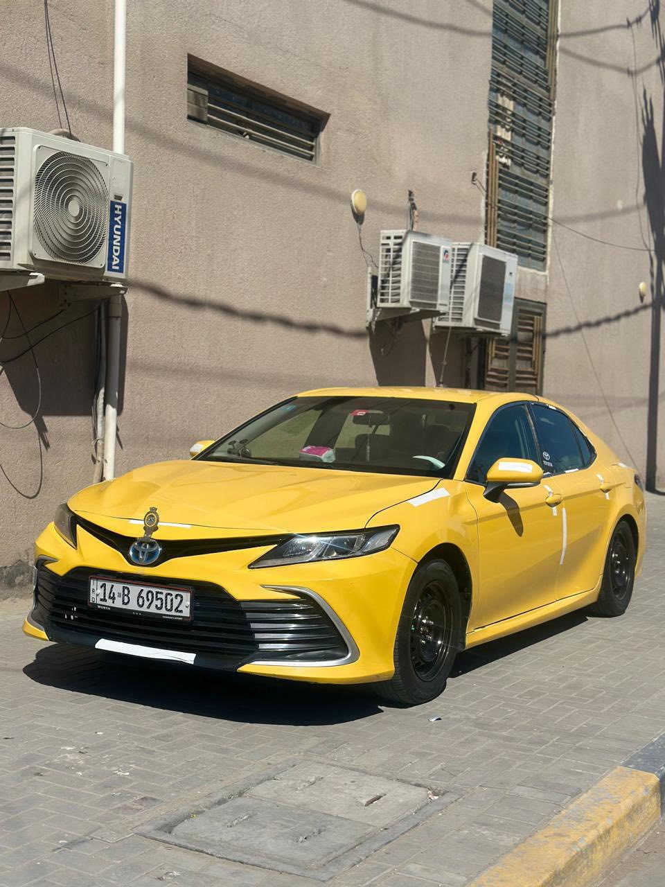 كامري هايبرد بانزين موديل 2023 وارد خليجي مكفوله ضربه وتبديل صبغ عام فقط جماليه
رقم خصوصي بسمي تحويل ثاني يوم 
فول موصفات  ماعده الفتحه  محرك 2ونص تبريد ثلج سياره جاهزه 
سعر )(125)الستفسار ***********
