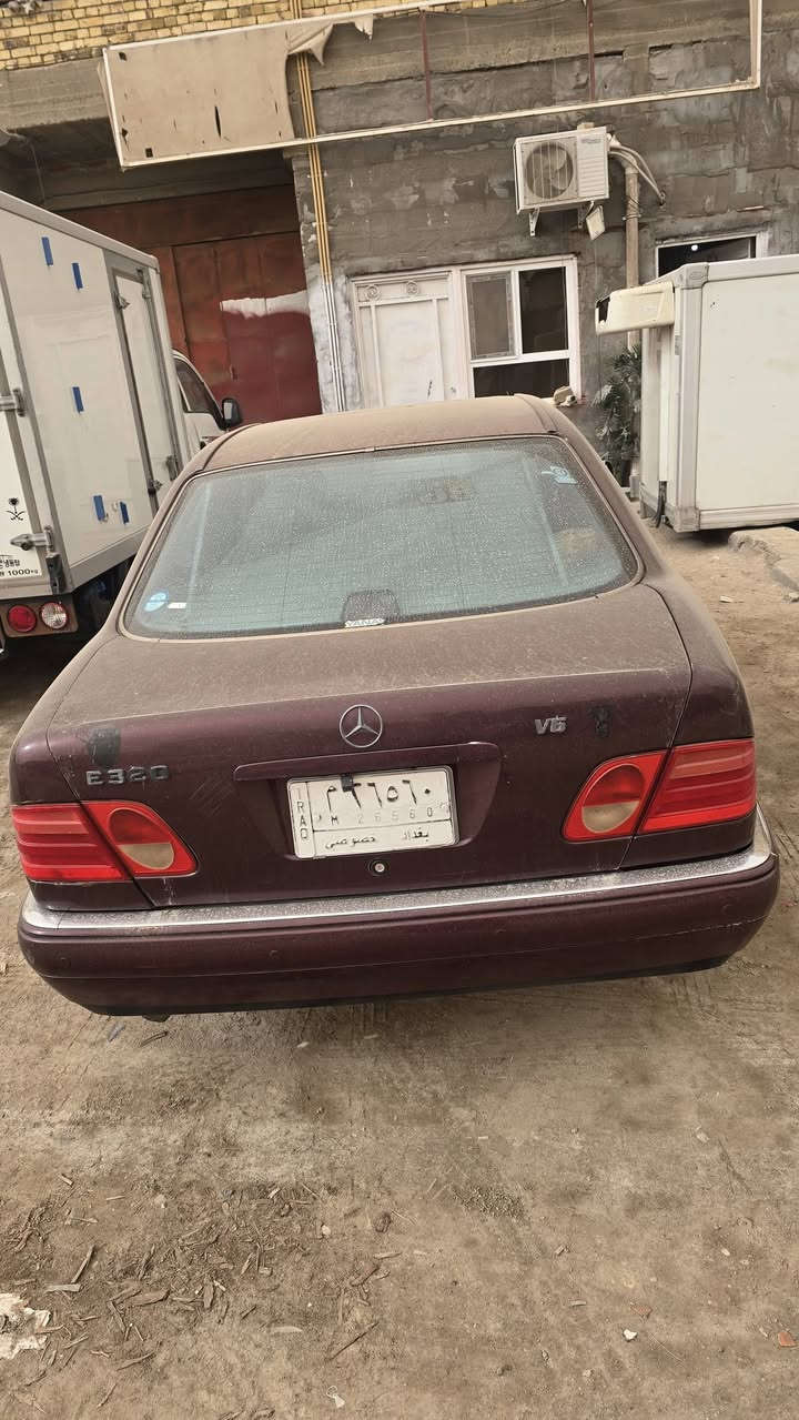 سلام عليكم ورحمة الله وبركاته مارسدس ام عيون موديل 99مسجله 2014مكينه او كير جديد سياره وارد يابان سياره فول مواصفات محرك سته vالمرغوب سياره جديده حداده جديده السعر 72
او بيه مجال رقم الهاتف 
***********
