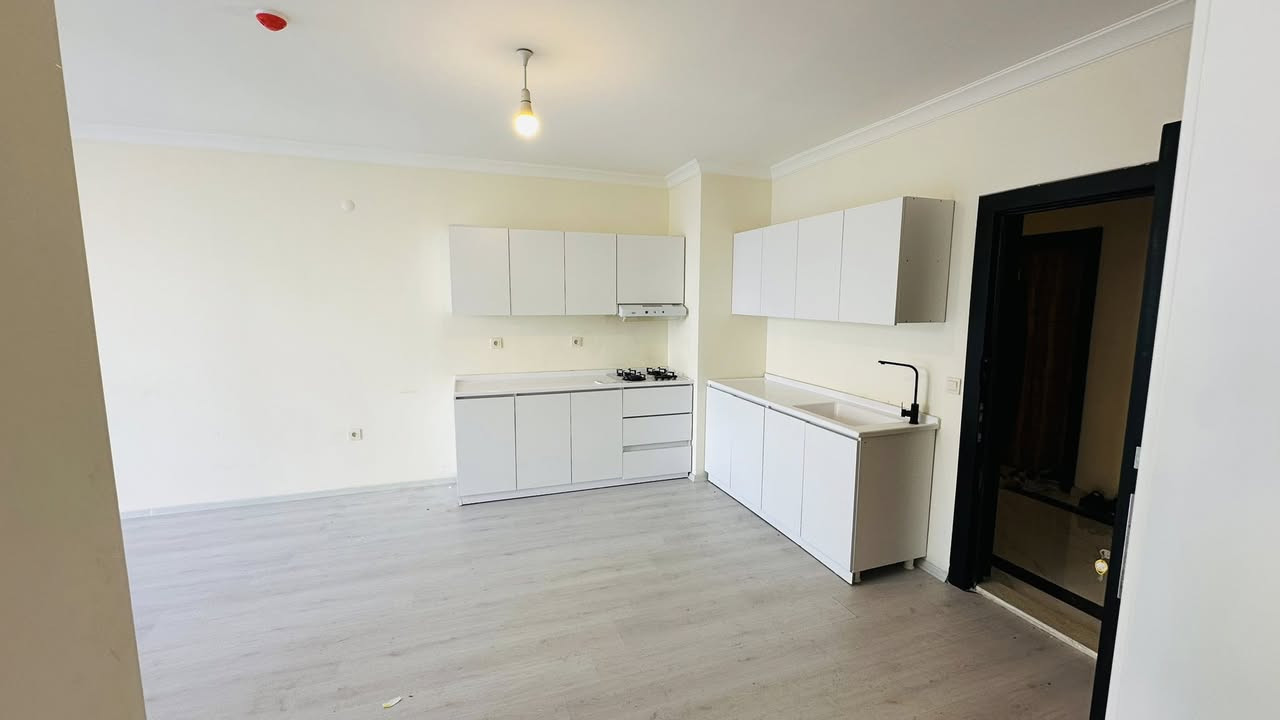 🔹شقه للأيجار غرفه وصاله 77م (1+1) 

🔹في مشروع (لالاڤ ايربورت ڤيو ) على شارع 120 مقابل المطار 

🔹سعر ايجارها مناسب جداً فقط 300$ 

للتفاصيل اكثر تواصلو مع الارقام التاليه 📞

***********
***********
***********
