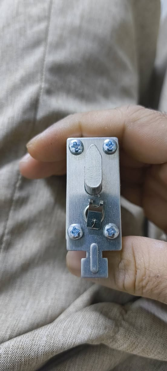 6 قطع سيمنز جديد لووك
50 مع التوصيل


**إذا كنت صاحب هذا الإعلان وتريد حذفه لأي سبب، رجاءا أرسل رسالة إلى الدعم الفني**