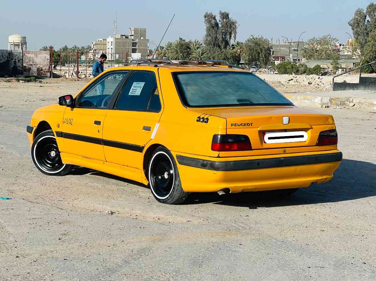 بيجو بارص
نظافه مثل الصوره واحلى 
سياره خير من الله وبأسمي 
تبريد + تخم تاير + باتري +مشط + عيَنه ويصينيه + كله جديد 
تفاصيل اكثر التواصل عالواتساب فقط 
او الاتصال ع الرقم ***********
