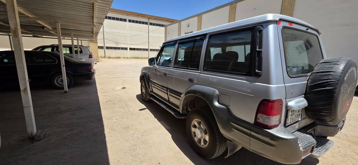 كالوبر موديل 1998
رقم شمالي 

كير اوتوماتيك 

تبريد شغال

دبلات ولوي جدد 

الاكسل الامامي جديد 

درايمات جدد 

زوج اوتو جدد 

تخم تايرات جدد 

دواخل جلد vip 

فيت بم مع القاعدة جديد 

كمبريسر جديد

جام كهرباء اوتو شغال 

مالكها يسكن بغداد 🌹 

نقصها فقط النمرة الرابعة + التبريد الخلفي 

السعرر 55$ 

مكان السيارة في الكوفة / النجف

للتواصل ***********
