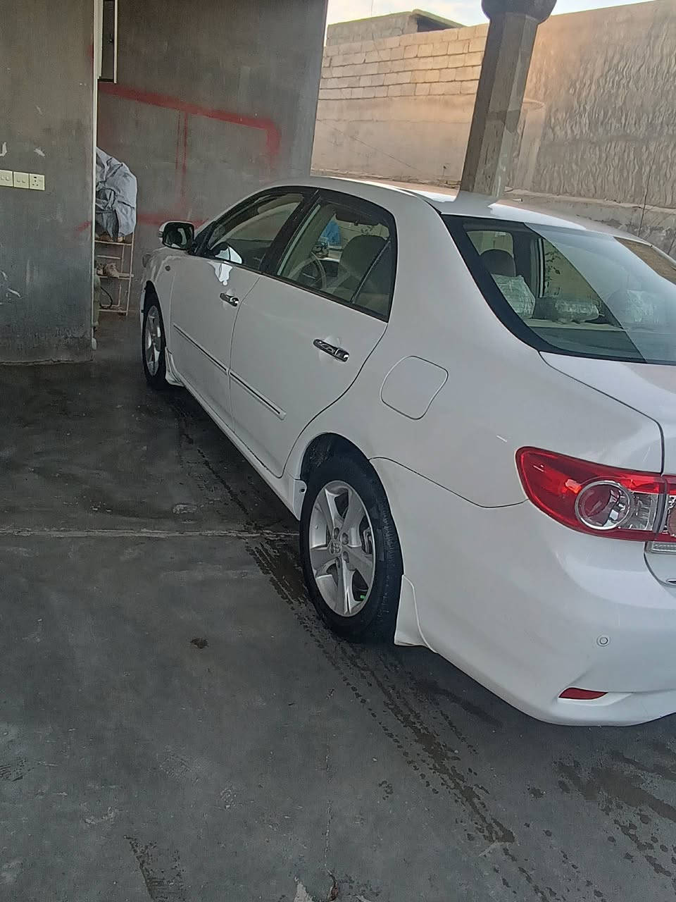 كورلا 11  كير محرك شرط ضرر باب ورى من جهة السكن مصبوغ  بيها تكحيل بارد محرك 18 السعر 130 بيها مجال  للأستفسار أكثر ***********
