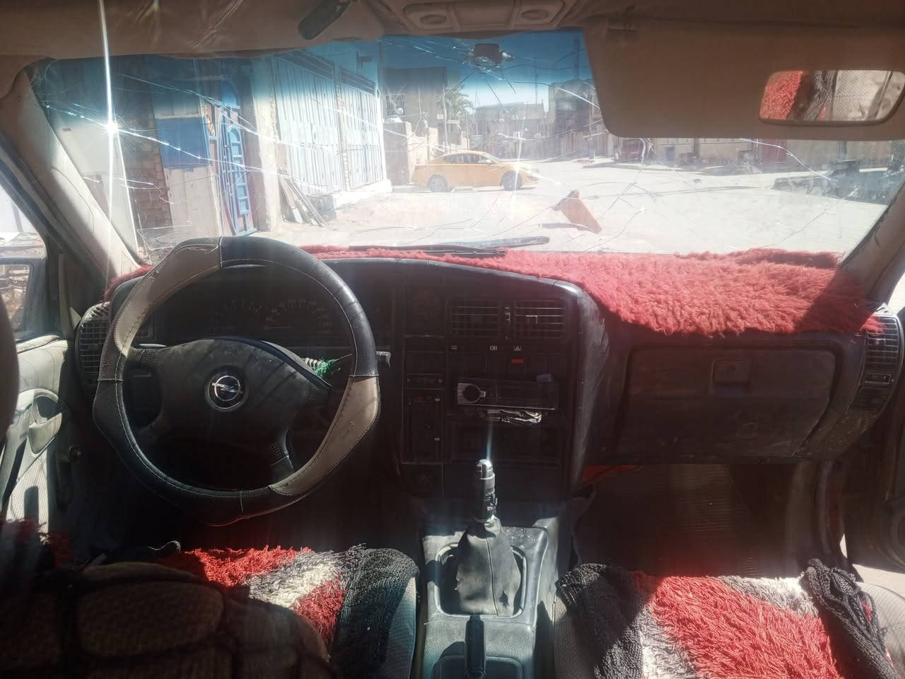 ابول للبيع
بس باتري عوزه راعيه متوفي متعهد من سرقه والعشاءروتكاتب وياك شغاله كهرباياته تخم تايرات حداديه جديده دبلات اربعه جدادراديترالسعر١٢رقم ***********
