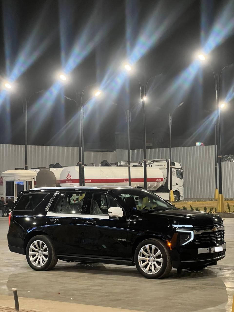 السلام عليكم تحية طيبة
شيفروليه تاهو بريمير 2025
🚘 رقم بغداد 🚘 
📃 اليكم التفاصيل الآتية 👇🏻
🚘 خليجي 
🚘 موديل 2025
⚙️ حجم المحرك V8 5.3L
⚙️ مرتبط بناقل حركة أوتو 10 نمر
⚙️ يبلغ عزم الدوران 519 نيوتن / متر 
🐎 بقوة 355 حصان 🐎🐎
🔑 مفتاح التشغيل بصمة 
🔑 تشغيل عن بعد 
🪟 بانوراما 
🚗 فتح الصندوق كهرباء 
🚗 دفع رباعي AWD 
‼️ اريل نفكيتر 
📍حساسات أمامية 
📍حساسات خلفية 
💡لايت زينون + LED 
🔦️ بك لايت LED 
🚘 دخول بصمة ذكي 
🛞 حجم الاطار 275/50R22
🛞 ويل كب 22
🛞 حساسات ضغط الاطارات 
✨️ اشارة في المرايا الجانبية 
✨️ المرايا قابلة للطي كهرباء 
🌧 ماسحة خلفية 
🎈عدد AIR BAG 8
🚗 نوع الكير / تعليق
🚗 هاند بريك كهرباء 
🖥 دشبول شاشة ديجيتال 
🖥 شاشة Apple Car play 
🖥 شاشات خلفية ترفيهية  
📷 كاميرا دوارة 
📷 4 كاميرات 360
📷 كاميرا في المرآة الوسطية
💡الانارة الداخلية LED 
⭕️ مقود جلد حياكة  
⭕️ شفتات مقود 
🛣 مثبت السرعة Cruise 
🎶 المودات والاوامر الصوتية 
🔋شاحن هاتف Wireless 
⚡️مخرج منفذ الطاقة 
🔍فحص نظام السيارة 
💺تتسع المقصورة ل 8 ركاب
💺المقاعد جلد 
💺حركة المقاعد الأمامية كهرباء 
💺تدفئة وتبريد المقاعد الأمامية 
💺تدفئة مقاعد الصف الثاني
💺ذاكرة وضعية مقعد السائق
👶 مثبت مقعد الطفل ISOFIX 
❄️ ثلاجة 
❄️ تبريد لمس مناخين منفصلين 
❄️ 3 قطع تبريد 
🚘 أوضاع القيادة Drive Mode 
🚘 أوتو هولد Auto Hold 
🧱 رادار
🧱 نظام تعليق هوائي (جكات) 
🎲 تحذير النقطة العمياء 
⛷️ نظام مانع الانزلاق 
⛰️ نظام نزول المنحدرات 
🛣 نظام تحديد المسار
⚙️ نظام اطفاء وتشغيل المحرك التلقائي
🛣 نظام مساعد الركن التلقائي
🚘 تطعيم الدواخل ألمنيوم
كفالة عامة من الصبغ والبارد ودبل كود
السعر 71700 $ وبيه مجال
مكان السيارة بغداد 
الاستفسار/ ***********
