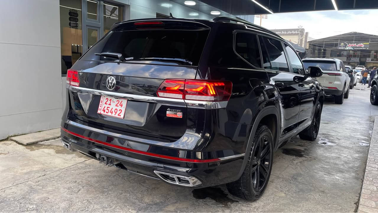 فرۆشتنی خێرا کەمترین نرخ لە بازاڕدا
تەنها ٢٥٥ وەرەقە 

Volkswagen atlas 2023 SEL R-line
4motion
فول مواسەفات نمونەیە لە جوانی و پاک و خاوێنی 
مەکینە ٦ بستۆن
پانۆراما
شەغال
گێچ ئەلیکترۆنی
کوشن جلد هیتەر وە تەبرید
کوشن خەزن
برێک بەسمە
یەک پارچەی بۆیاخە بێ ناوگرتن
٣ ڕیز کوشنە 
سوکان هیتەرە 
تەبرید مەرکەزیە 
فۆڕمەیشنە (دەبڵ ئەکسل)
خەتی جادەیە 
تەحدید سورعەیە 
ڕاداری پشت و پاشی هەیە…هتد) 
زۆر مواسەفاتی دیکە
ناونیشان سلێمانی 

***********

السلام  عليكم ورحمة الله وبركاته 

‏‎‏‎       ——— لـلـبـيع  ———

فولكس واگن اطلس — Volkswagen Atlas
‏‎‏‎الموديل           — 2023

فئة.                 — SEL R-line /4WD … فاملي 

حجم المكينه   — 3600/ V6

‏‎‏‎اللون               — اسود  

‏‎‏‎حاله السياره. —قطع  صبغ بدون دواخل 

‏‎‏‎المواصفات 
بانوراما
‏‎‏‎- بصمة تشغيل 
‏‎‏‎- بصمة أبواب 
‏‎‏‎-تشغيل عن بعد 
‏‎‏‎-ترحيب عند الاقتراب 
‏‎‏‎-كشنات جلد هيتر و تبريد
كشنات خزن
‏‎‏‎- رادار جانبي 
- شاشه ديجتال 
-اشاره بالمرايه 
-حساس امامي خلفي 
-بردات خلفيه 
‏‎‏‎-رادار امامي 
‏‎- رادار خلفي 
‏‎‏‎- شاشه كبيره تدعم نظام الأبل كار باي ونظام الاندرويد 
‏‎-تدفئة ستيرن
-فتحت سقف بانوراما 
‏‎-دبل اكسل 
‏‎-اوتو هولد 
‏‎-اوتو ستوب 
‏‎-هندبريك بصمه 
‏‎-٧وضعيات قياده 
‏‎‏‎-كشنات تدفئة 
‏‎‏‎- ستيرن بحركه كهربائيه 
‏‎‏‎- تبريد مركزي 
‏‎‏‎- بگ لايت LED 
‏‎-صندوق كهربائي 
‏‎‏‎-كرسي السايق بحركة كهربائيه 
‏‎‏‎-تحكم ستيرن جهتين 
‏‎‏‎-تحديد سرعه 
‏‎‏‎-مانع انزلاق 
‏‎‏‎-ليد نهاري
‏‎‏‎-كامره خلفيه دواره 
‏‎‏‎باقي المواصفات المعروفه 

‏‎‏‎السعر            — ٢٥٥ ورقه

‏‎‏‎موقع  السياره — السليمانية 

‏‎‏‎للأستفسار.     —*********** السليمانية, العراق
