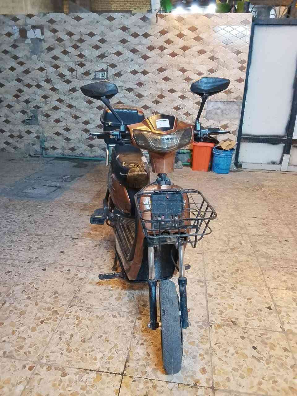 دراجة للبيع في البصره دور الشرطه درجة نضيفه السعر 340 وبيها مجال 1000واط60فولت رقم الهاتف ***********
