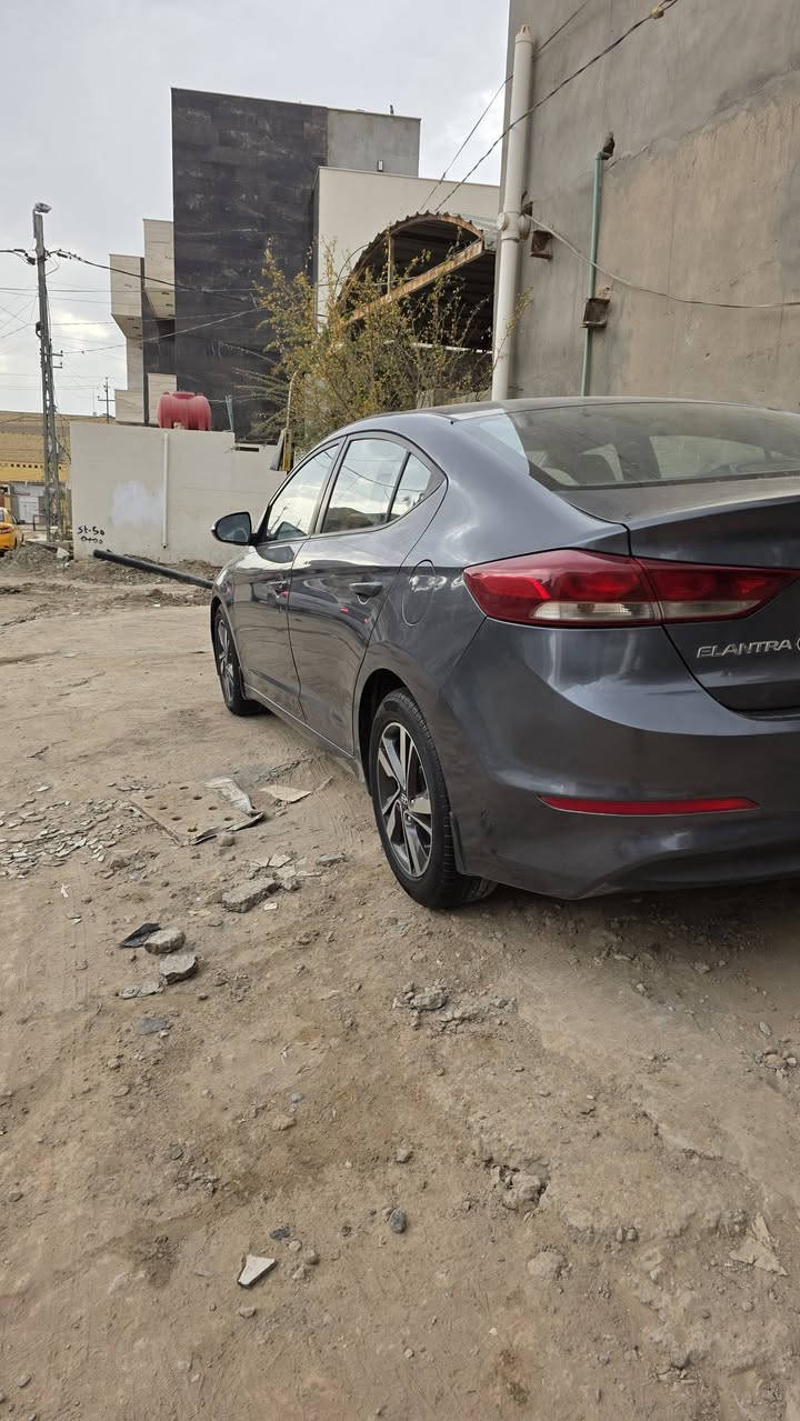 النترا موديل ٢٠١٧ رقم دولي  مكينة ٢٠٠٠ خليجي سعره١١٣ وبيها مجال للاستفسار ***********
