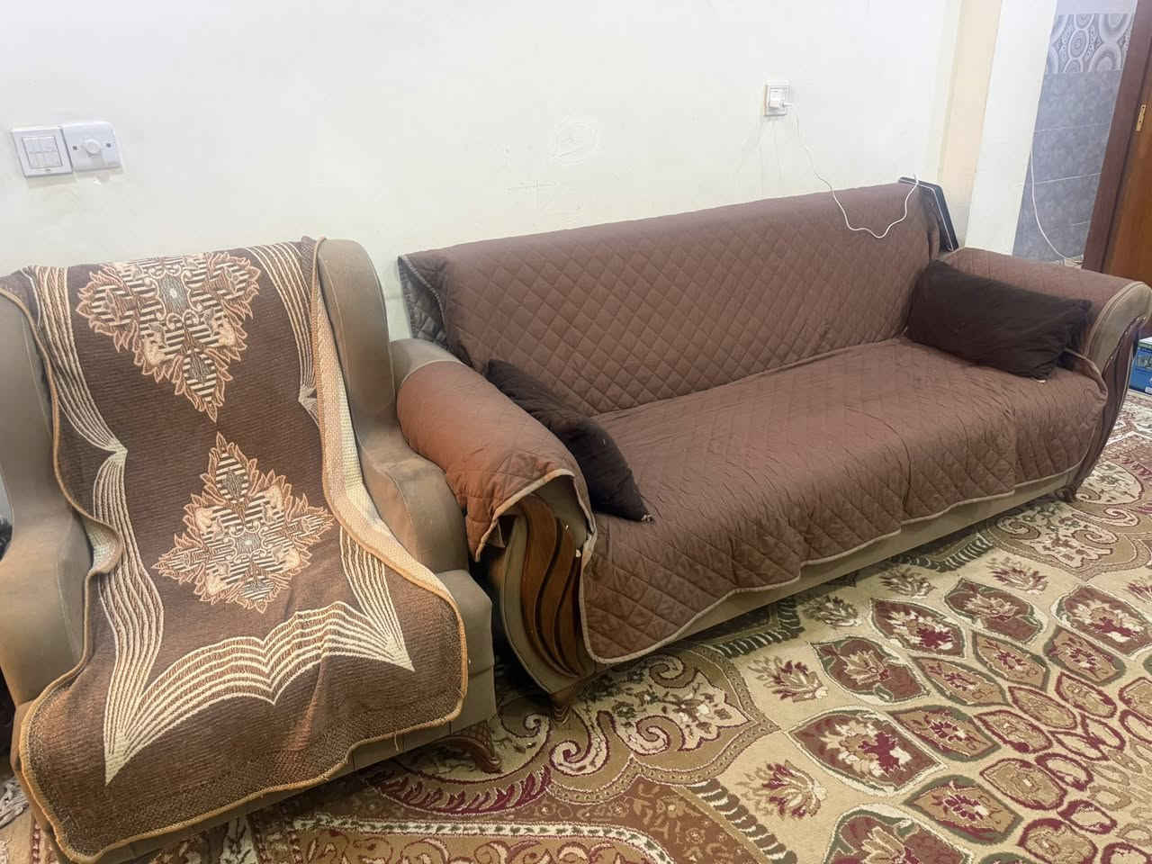 تخم 10 مقاعد للبيع السعر 225 الف بيه مجال رقم الموبايل ***********
