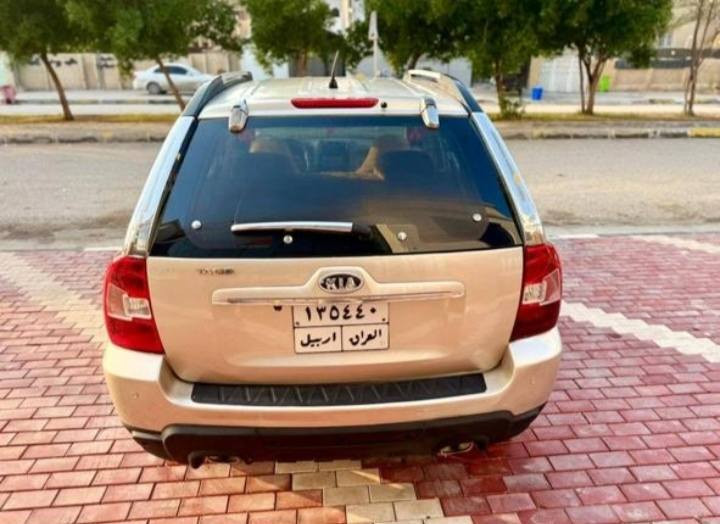 سلام عليكم توسان 2009 السياره جديده مال جناي بيهه رشات صبغ قليل السعر 97 وبيهه مجال العنوان كربلاء الستفسار ***********
