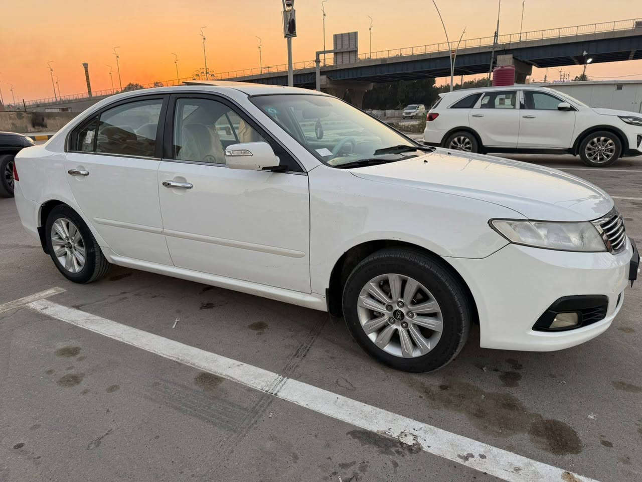 يا الله السلام عليكم اوبتيما 2010 فول مواصفات فتحه اشاره بالمرايه بصمه سياره جديده ترايه زيرو كفاله من التبديل رش فقط هلالين  وربع باب خلفي بسيط زائد الجاملغ الامامي بارد  رقم بصره انكليزي مشروع وطني الجديد مكاني ناصريه مركز  السعر 130اخوان الي يشوفه غاليه يدعينه بلرزق ويعبر المنشور الاستفسار ***********
