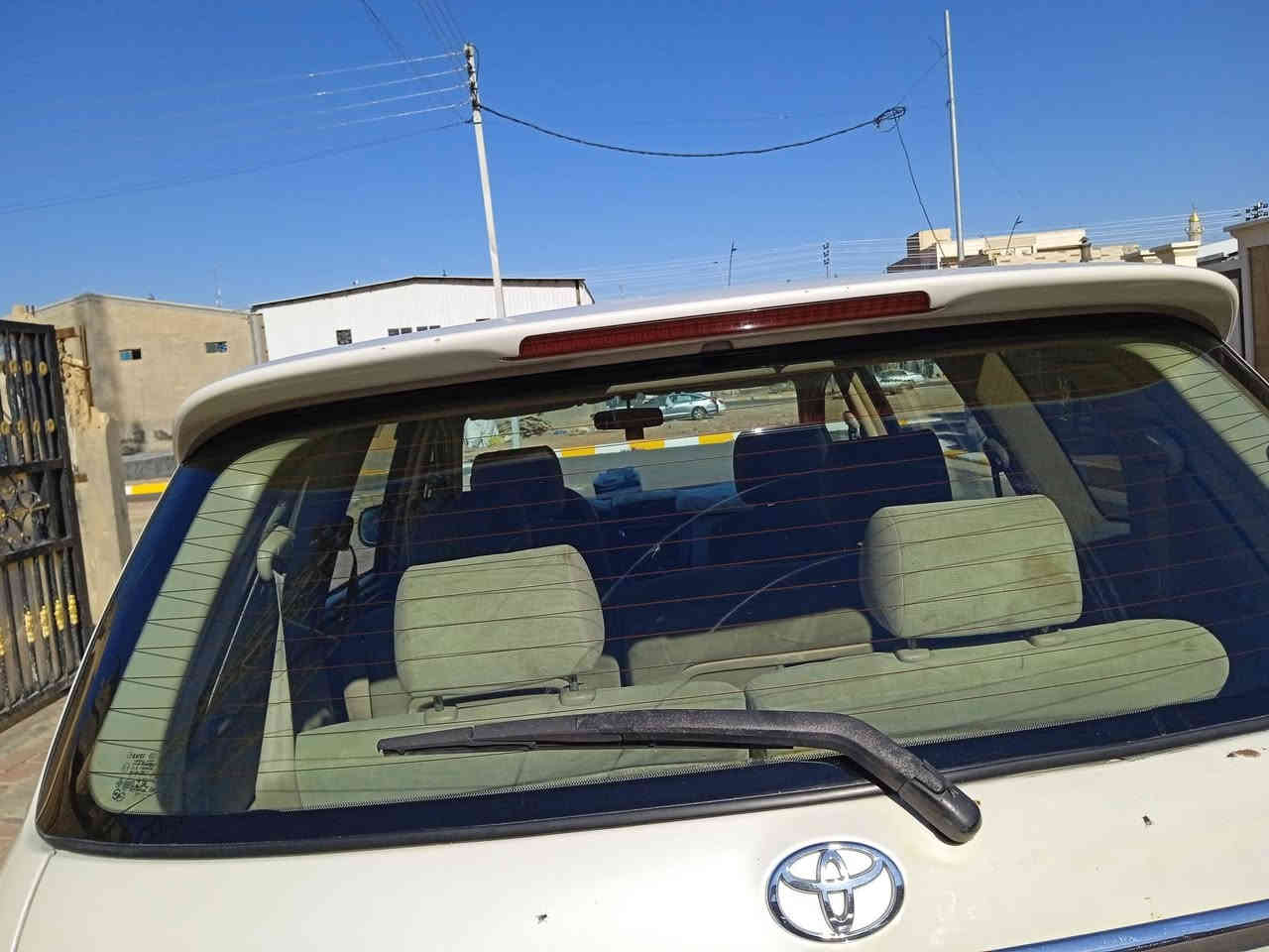 السلام عليكم 
ابصم للبيع موديل 2011شاصي 17سنويه مجدده لل2030ارقام جدد  باسمي السياره تحويل ثاني يوم رقم انبار تبريد 3قطع شغال تبريد تدفئه مكينه كير خير من الله سياره نظيفه مكاني الانبار رمادي السعر 110 وبيها مجال للشراي  للاستفسار الاتصال على الرقم ***********
