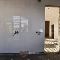 سيراميك جداري • ترميم بيوت • نقد وقساط
