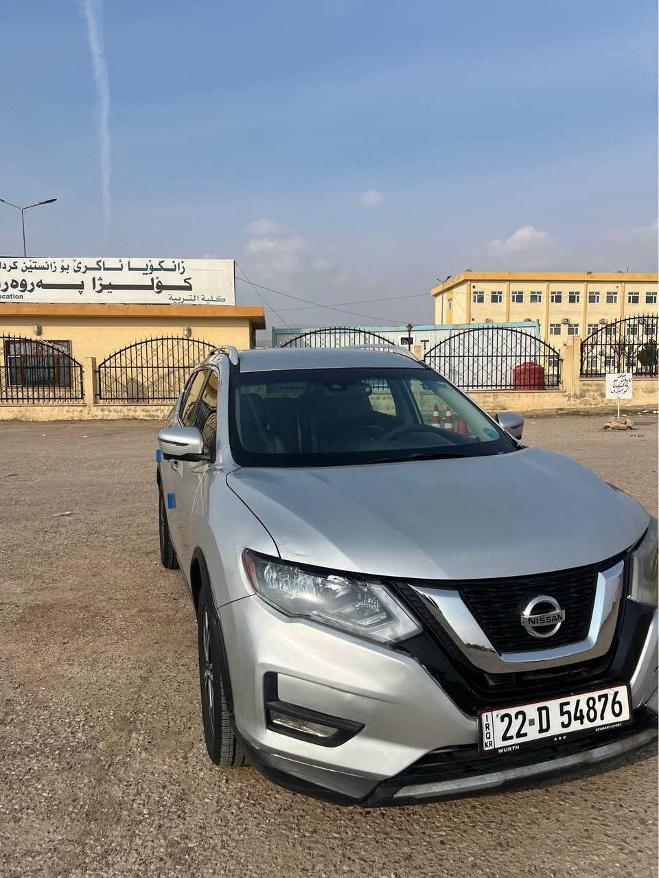 نيسان روج 2018 SL چار پارجه بوياغ فول ماصفات  هه موو تشتئ نوئ يه هيج مشكيله ي نيه ته حويل وه كاله به شه رت سعري 142 وه ره قه و مجال ژماره ي موبايل *********** اكر, نينوى
