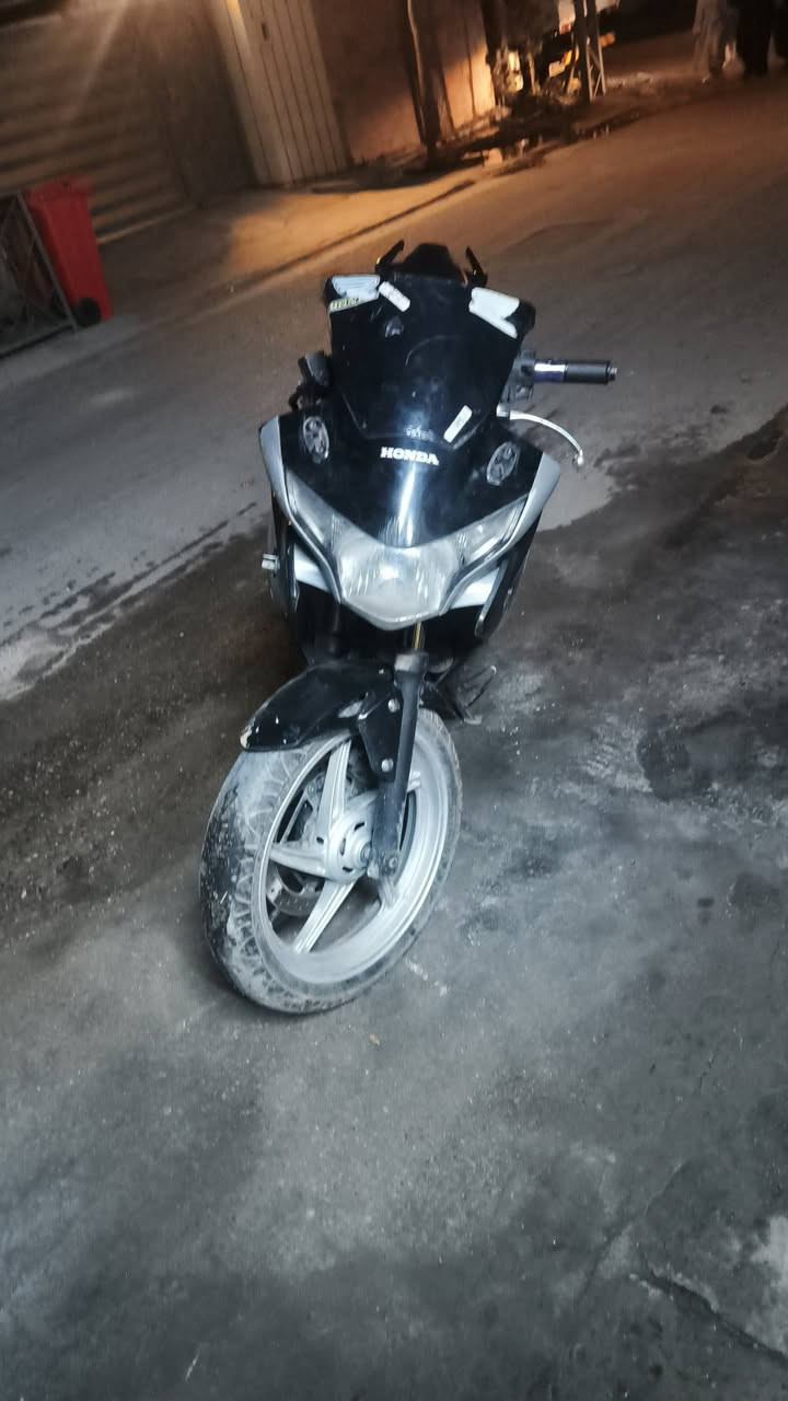 سلام عليكم هوندا CBR250R نقوصات صفاح والكفر مال تانكي واشاير امامية وبريك امامي 
السعر خاص ***********

