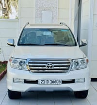 لاندكروز • ٢٠١١ • ٣٠٠٠٠ كم