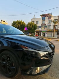 النترا موديل ٢٠٢٣ السيارة ولا قطعة صبغ مبدلة فقط الدعامية الامامية موا...