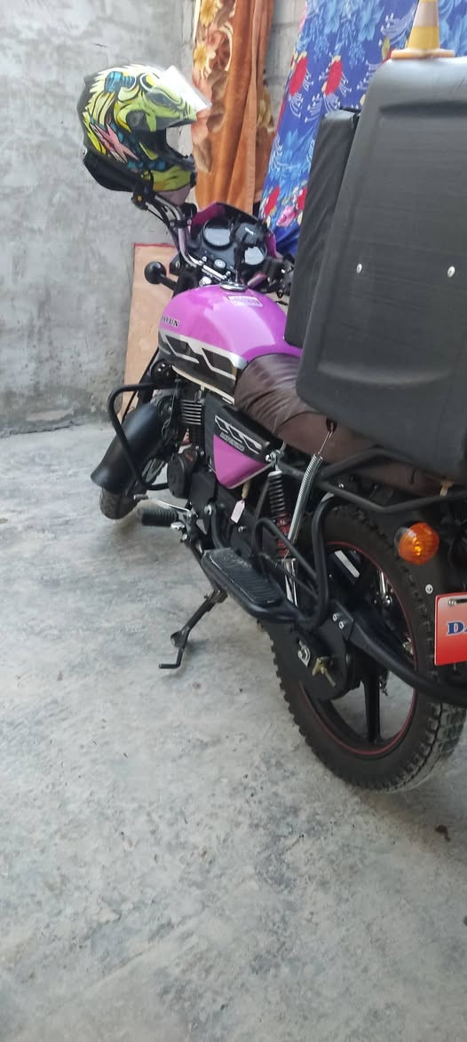 سلام عليكم دايون 2023 طالعه ب25 شهر 10اوراق وكيل الصقر الذهبي  جديد مكان نجف السعر خاص تواصل رقم ***********
