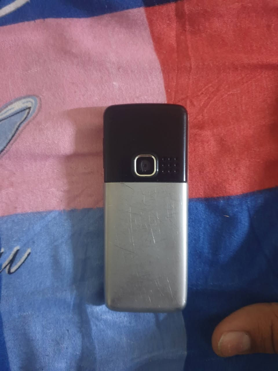 السلام عليكم
جهاز نوكيا اصلي 6300 للبيع يفيد كبار السن  
السعر 20 الف


**إذا كنت صاحب هذا الإعلان وتريد حذفه لأي سبب، رجاءا أرسل رسالة إلى الدعم الفني**