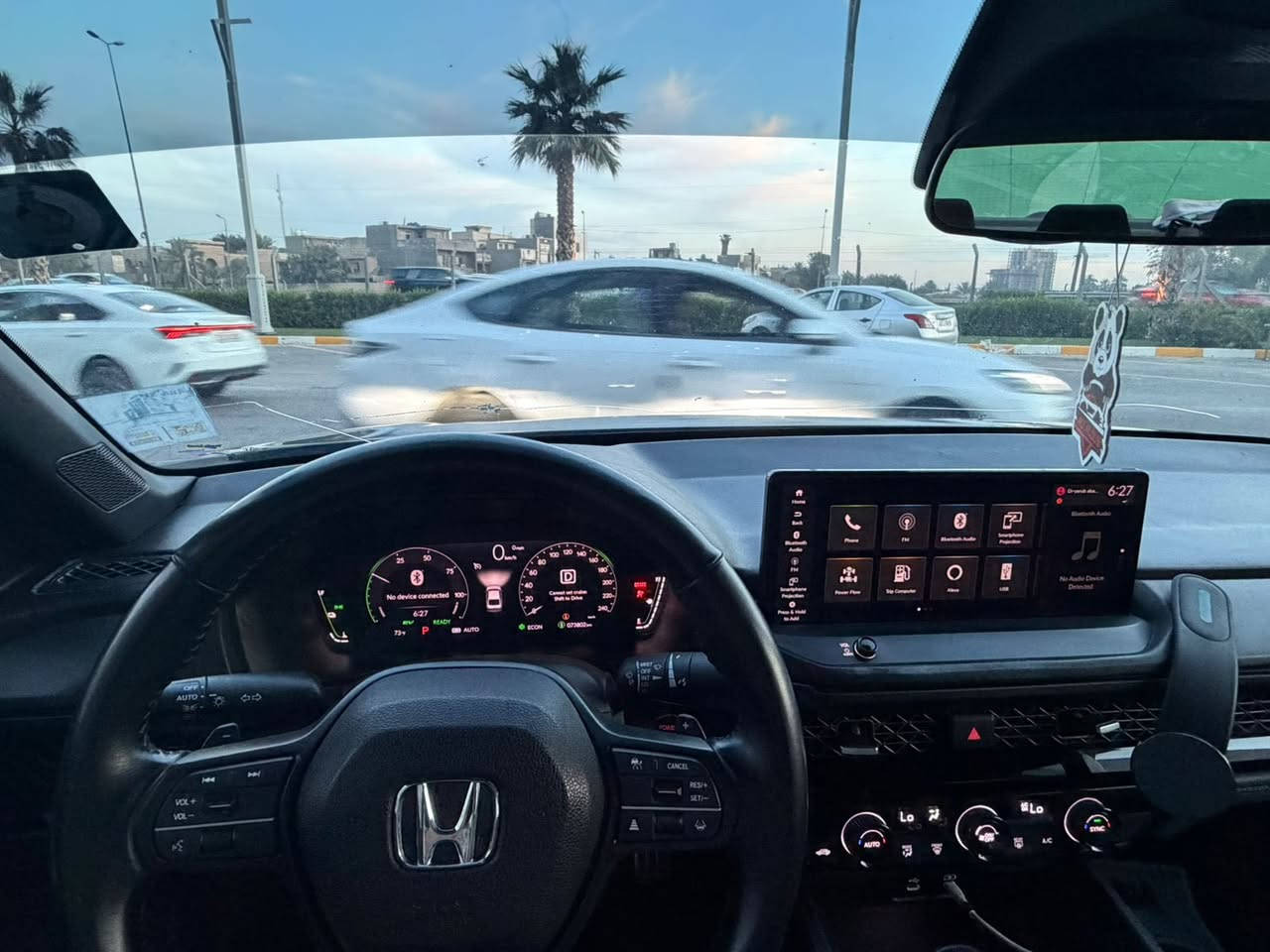 هوندا اکورد سبورت 2023 هايبرد
مكينه 2000 تنفس طبيعي هايبرد  
شاشه كبيره 
Auto Apple carplay
فتحه سلايد 
قيادة شبة ذاتية Autopilot 
كاميره خلفيه 
كشن كهرباء  
رادار امامي 
رادار خلفي
مانع تصادم Auto Break 
Auto hold  
تحديد مسار 
تصحيح مسار
مثبت سرعه cruise control 
مانع انزلاق 
دخول ذكي 
اناره ترحيبيه 
هندبريك كهربائي 
لايت عدسات زينون 
حساسات دخول الانفاق 
4 انظمه قياده ECO-EV-SPORT-Individual Mode
ماشية 45,000 mil قابل للزيادة 
عليها ادامة كاملة 
السيارة عليها تخم تايرات جديد 
فلاتر شوته +تبريد جديد
شمعات احتراق سيراميك جديد
بخاخات (نوزلات) جديد اصلي وكالة 
الصيانه الدوريه كلها مسويلها
السياره حادثها  خشم البنيد مسحوب بارد بدون قطرة صبغ حتى الدعامية ما مصبوغة صور الحادث بالمنشور +سونار 
السعر $200 وبيها مجال بيع او مراوس 
رقم التلفون علية وتساب 
***********  
مكان السيارة بغداد حي الخضراء
