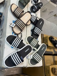 سلبر طبي رجالي • مقاس ٤٠-٤٥ • توصيل الفلوجه