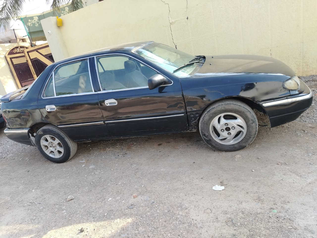 سلام عليكم  سياره لنتره دمعه موديل 95 تريد تحويل تريد وكاله حلوه سفسار عله هذه رقم***********
