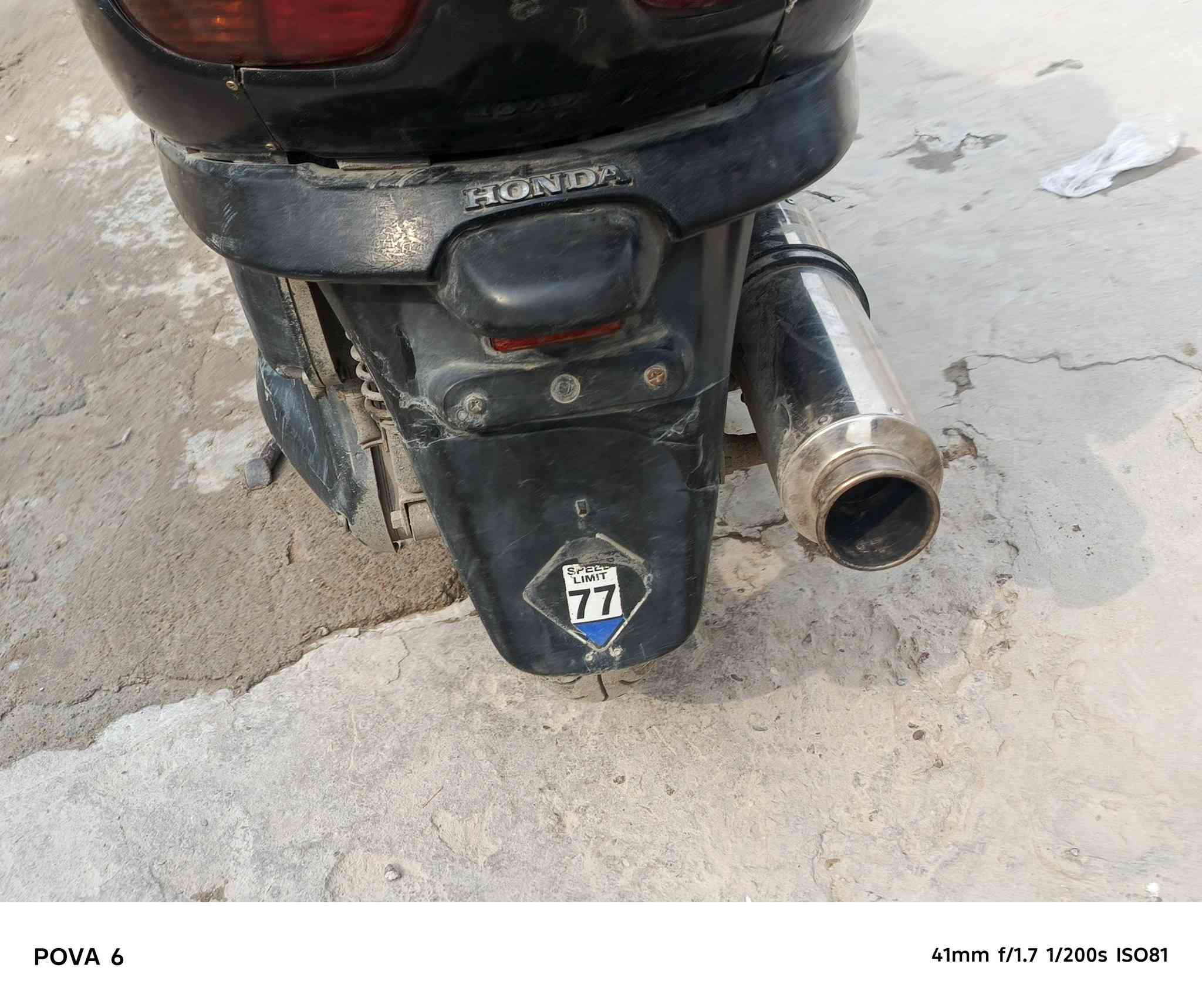 السلام عليكم فوزا 08 بغداد سكن بسعر 750 وبيها مجال كلشي شغال بيها الاستفسار على رقم ***********
