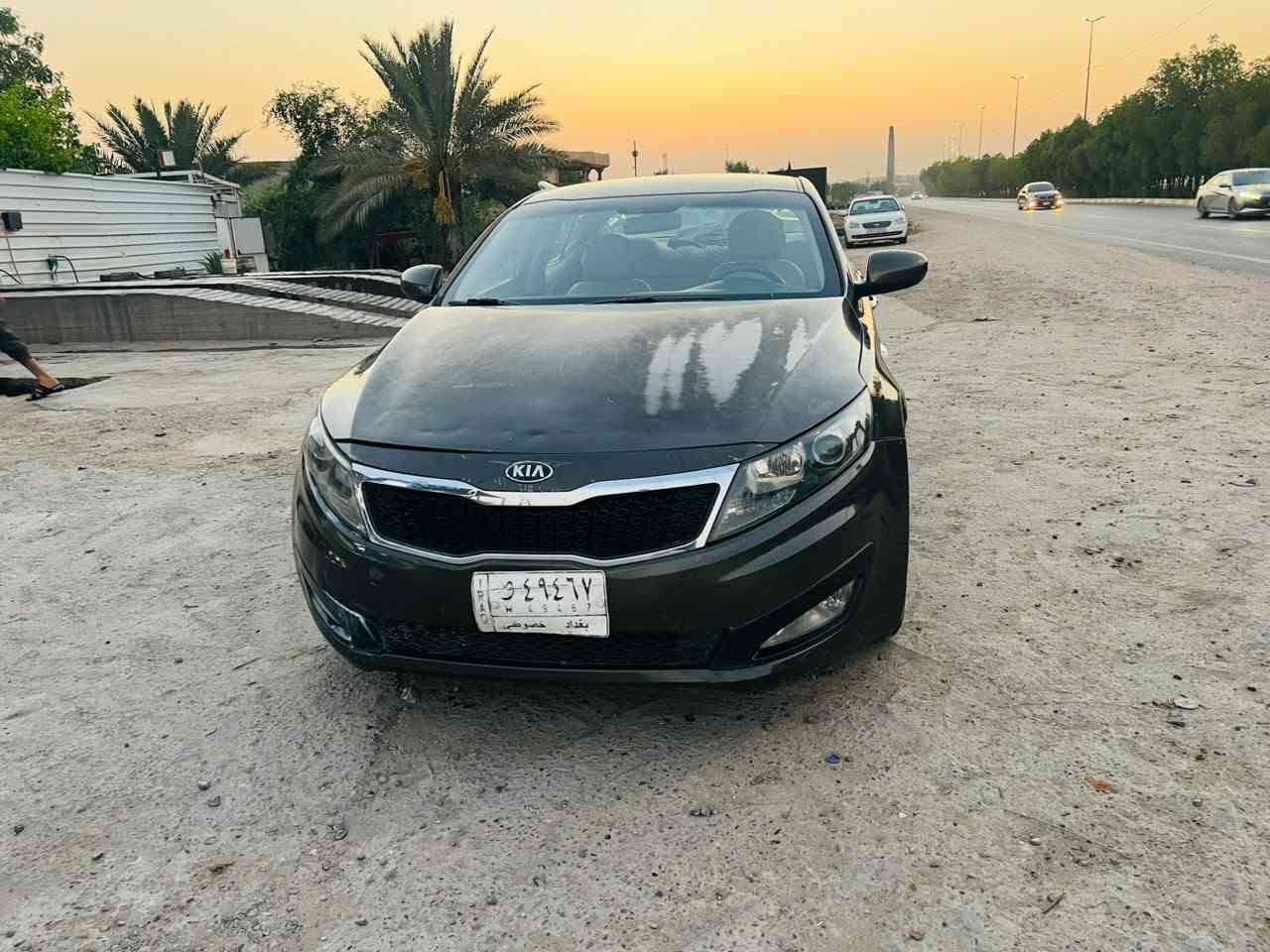 اوبتما 2013خليجيه مكينه دوش 2000
 بيه بارد او صبغ قطعتين +جراد بنيد او نصف جنطه مكينه مفتوحه +كونبريسر عاطل السعر 95 
المكان بابل
***********
