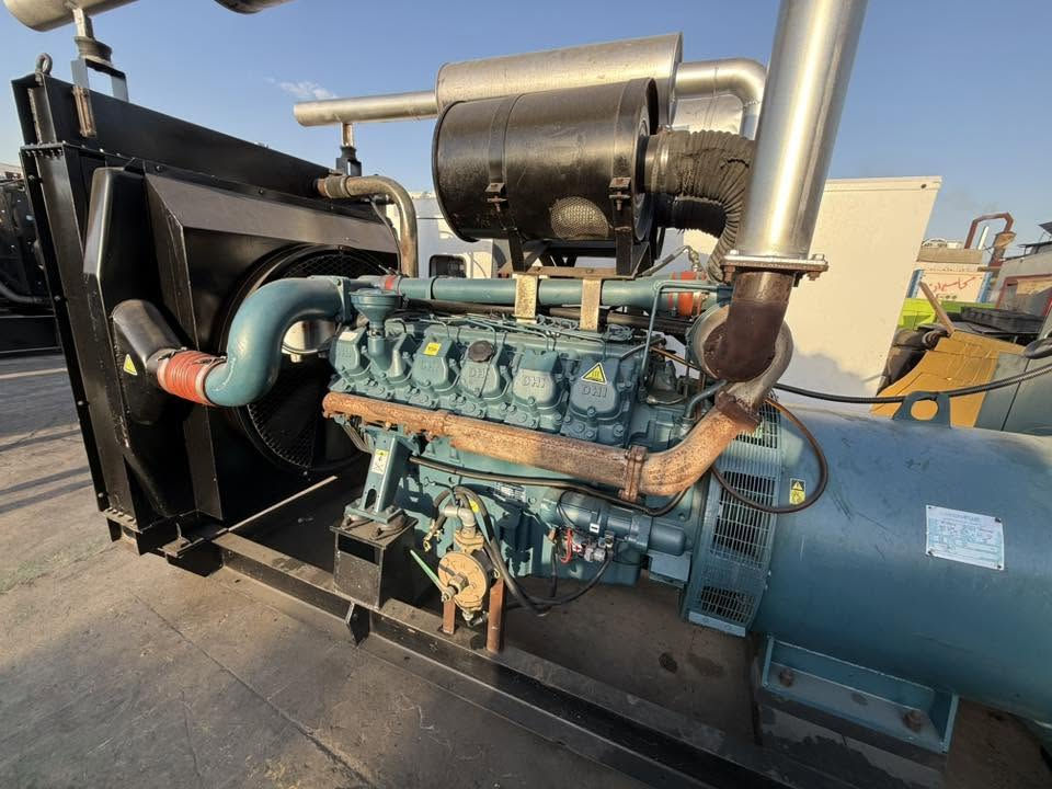 السلام عليكم
دوسان 12 سلندر اوربي 
625 Kva 
ساعات اقل 1000 ساعه 
نظام اوتو حمايه فول اوتماتيك
وضع بلاد شركة  
أربيل صناعه جنوبيه 
نظام اوتو حمايه فول اوتماتيك
وضع بلاد شركة  
🚚يوجد توصيل الى جميع المحافظات وبضمان🚚
🚚كياندن هةية بو هةموو شاركان بةكرينتى🚚
 للاستفسار:
 ابو علي 
***********
***********
***********

