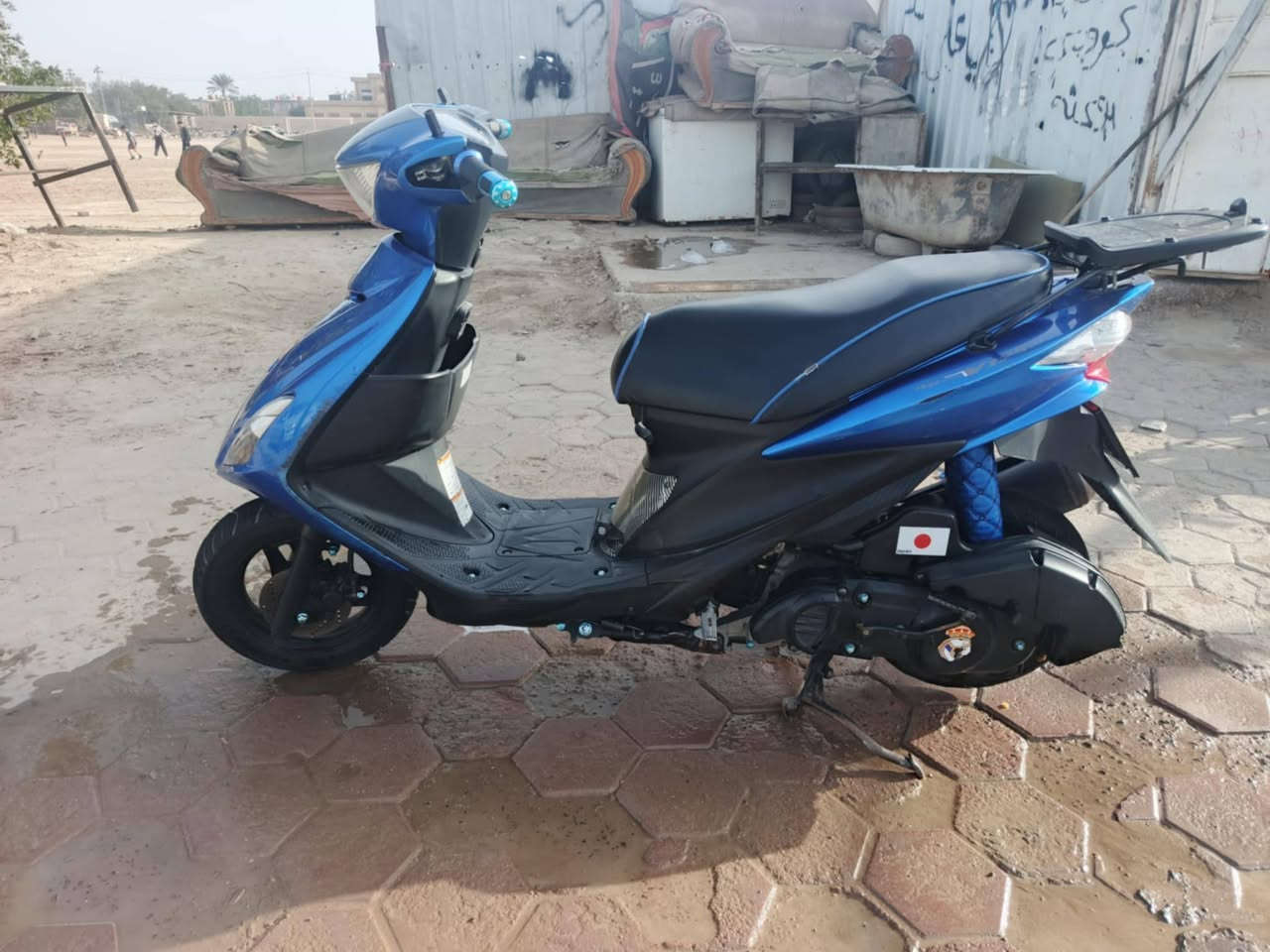 السلام عليكم ادرس حديث مفتوحة بس ولفات   دراجة كلها شغالة جديدة بعدها دراجة ناعمة شلعة ومعدل شاشة شغالة حساس ستان شغال ما بيها نقص فقط يدة مال بريك مكان كوت حي الشهداء متواجد خاص (***********)
