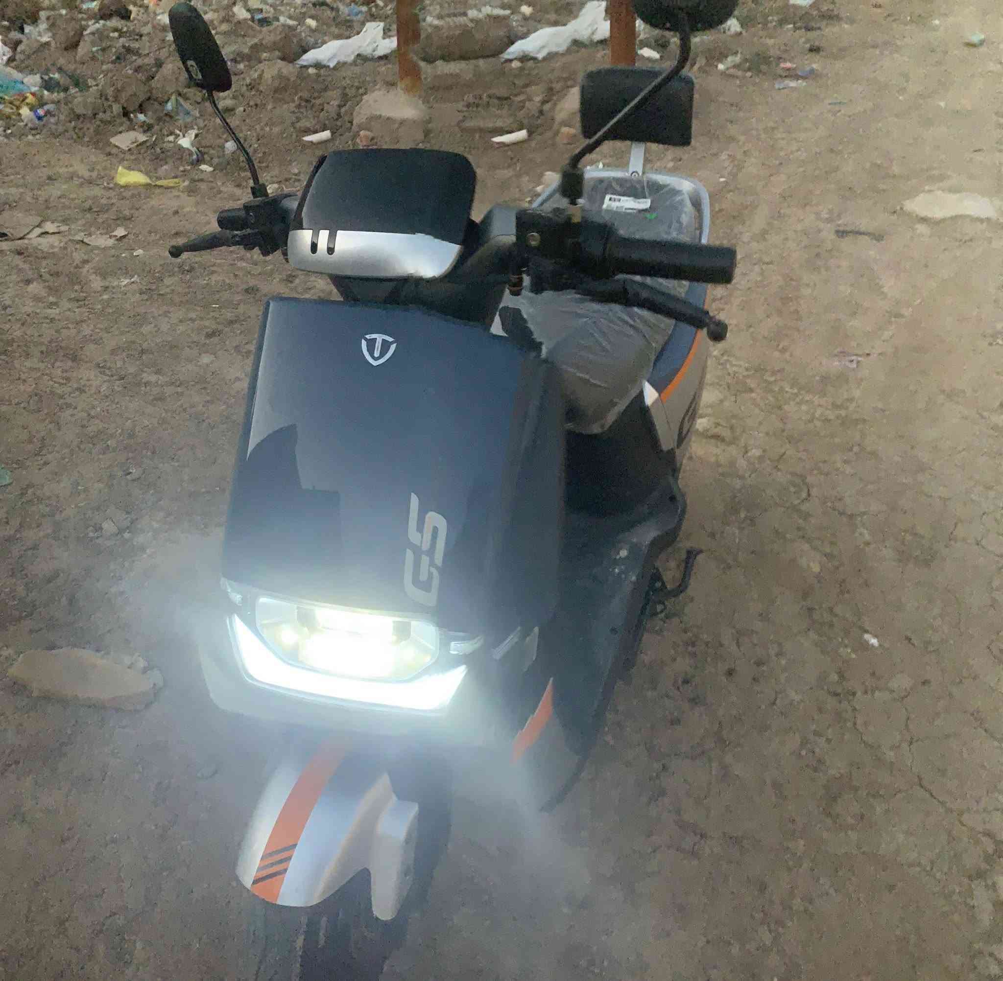 دارجه جديدة شحن للبيع 
ستخدام قليل جدآ اقل من شهر #للبيع 

***********
