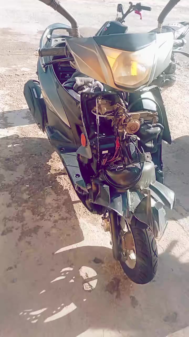 سلام عليكم جيتي ار للبيع نازله رمبه وصار بيها بجم وترايش  دراجه جديد ماشيي 23الف دراجه فول تخبل طلعات صدر شغال دخم تايرات جديده  شاير شغلات بك لايت شغال لايت امامي ساعه مالته شغال تحول 3لاوان شعندك مراوس اراوس


**إذا كنت صاحب هذا الإعلان وتريد حذفه لأي سبب، رجاءا أرسل رسالة إلى الدعم الفني**