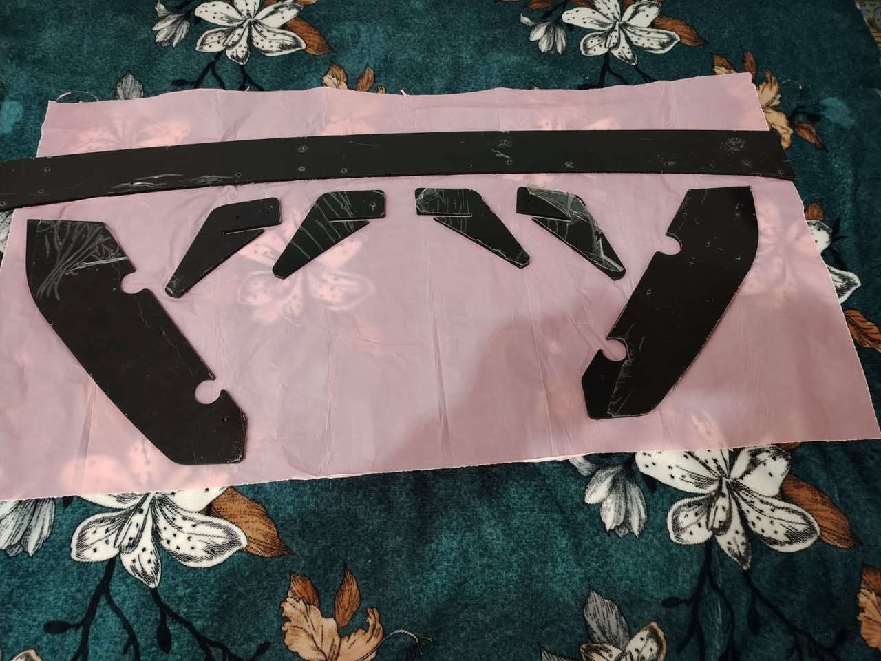 للبيع
السلام عليكم 

شباب عندي هذا التخم مال شباك اودي نفس الي بالصورة 

ودفيوزر خلفي مال فولگس واگن يرهم لموديلات من 12 لل 18 تقريباً 

اذا ممكن تقيمولنا سعرهن وابيعهن لاعلى سعر بالتعليقات 
للتواصل ع الخاص


**إذا كنت صاحب هذا الإعلان وتريد حذفه لأي سبب، رجاءا أرسل رسالة إلى الدعم الفني**