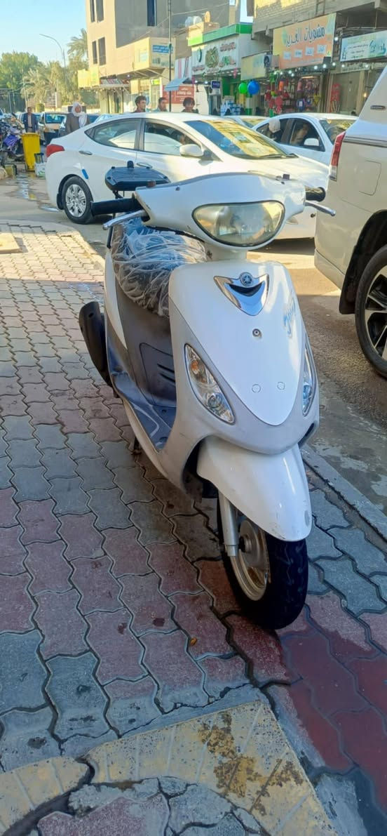 نظيفه جدآ  السعر ٩٥٠ وبيه مجال للتواصل الاتصال ع رقم
***********
