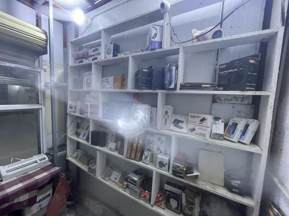 ً
ً
السلام عليكم 
محل موبايلات للبيع كامل 
سعره مناسب مال مستعجل 
مكاني ناصريه مركز
رقمي *********** للشراي
