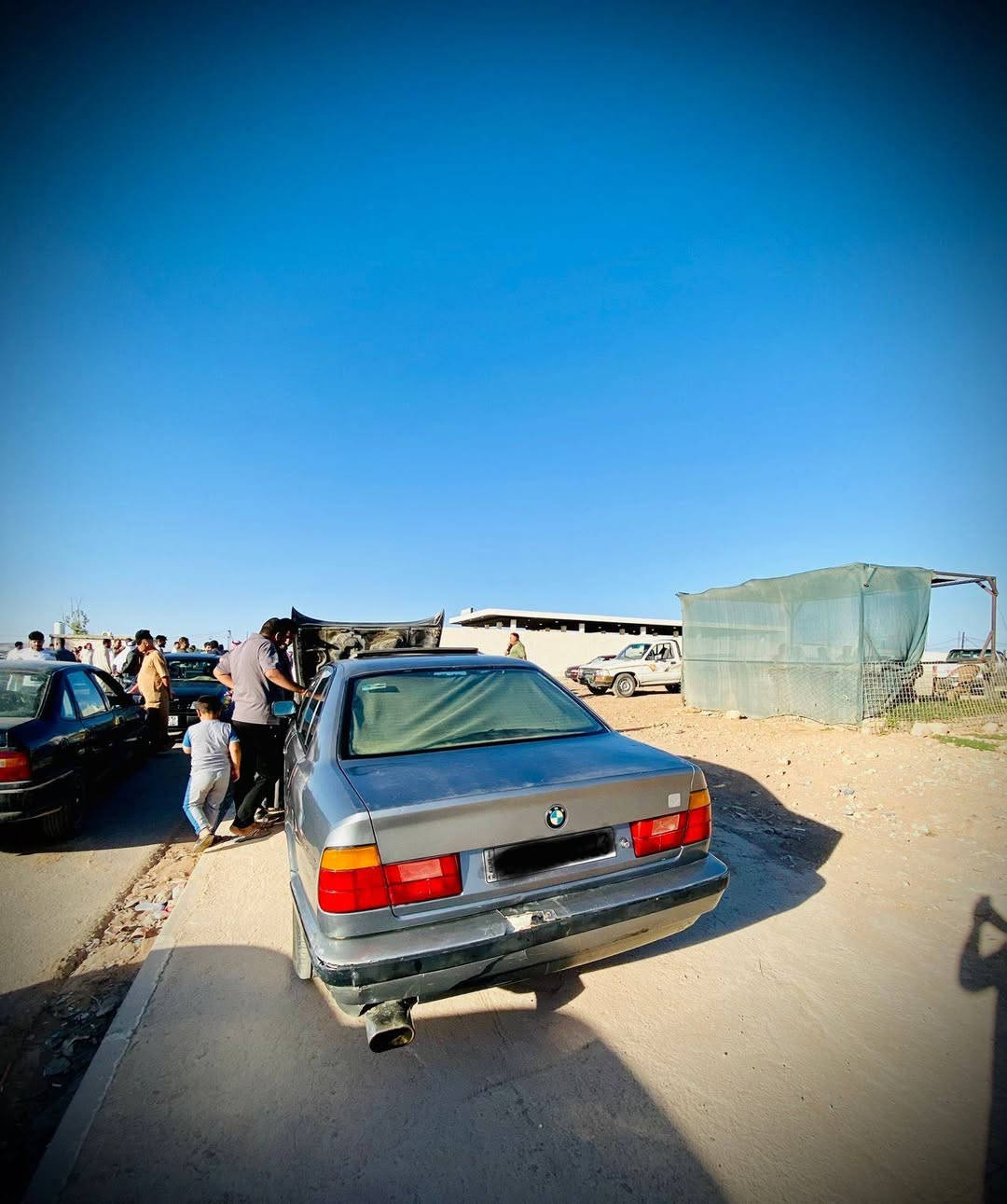 السلام عليكم
بي ام موديل 1991 رقم دهوك باسمي سنوية لل27 جامعات كهرب سبليت وهية 535 وعليها محرك وكبر 520 كبس كير عادي المحرك بي دخن وهي باردة من تحمة يروح الدخن السعر 50 وبيها مجال للشراي يتصل الرقم ***********
