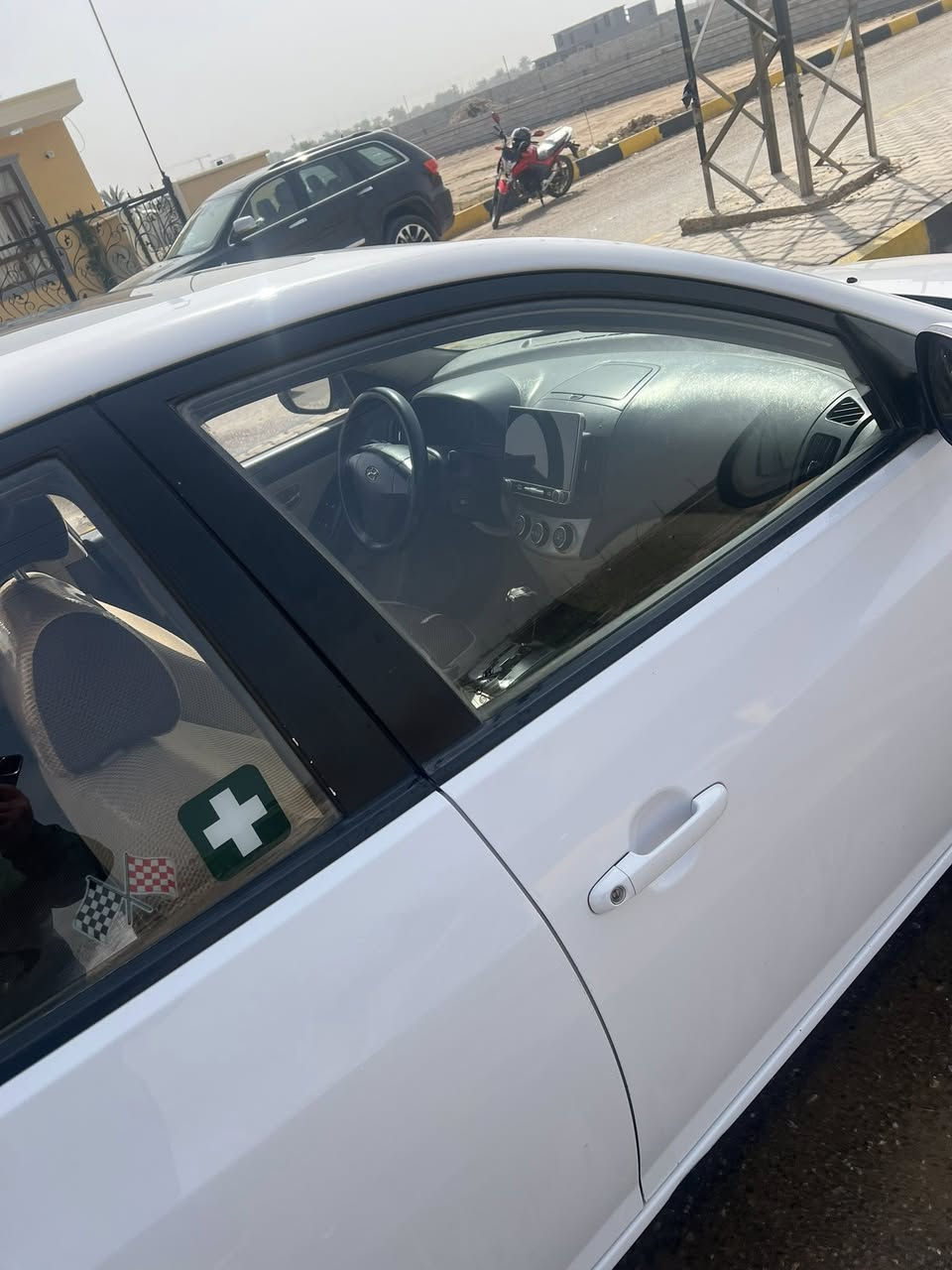 السلام عليكم
النترا ٢٠١١ 
٣ قطع رش بدون داخل رقمي 
***********
السعر ١١٩
