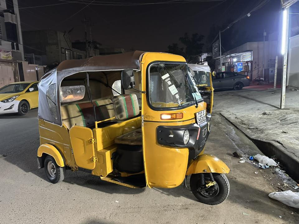 سلام عليكم
تكتك موديل 2021 رقم بغداد تكتك اول شي بسمي تحويل  ثاني يوم  كشرتها نضيفه ما بيها حار ولا صبغ رصعات وخياسات بس دوس  المكينه مجفته مره وحده تجفيت مو شرك التكتك 3 تايرات جدد جادر جديد جادر صفح جديد مسجل كرهبائياتها شغاله ما عده الاشاير تكتك حلو نضيفه مال جناي مكاني بغداد الشعب شارع الصحه رقم الهاتف ***********

  (السعر7.500 ) تجي تكلب تقتنع يلا تتعامل ،
