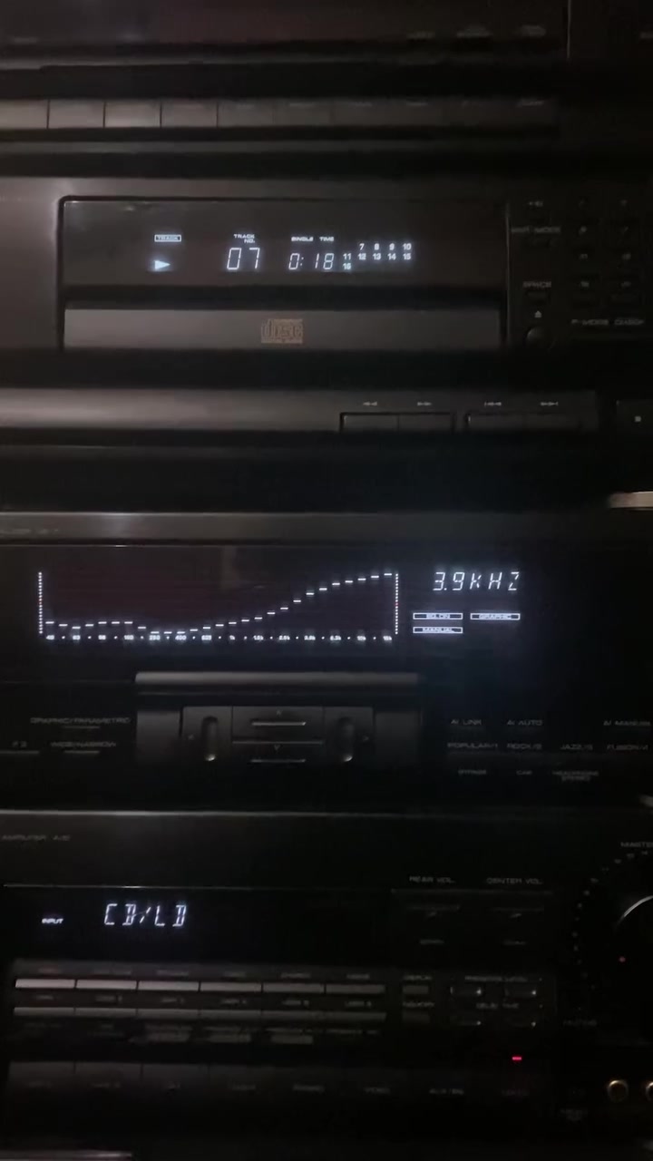 السلام عليكم حبايب… سستم  ..السعر ٢٠٠ الف.. للاستفسار الاتصال على  ***********  KENNWOOD 7i
بدون سماعات..بدون سماعات..بدون سماعات..
