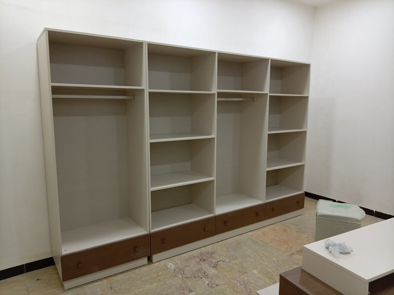 نجار بابل تصليح غرف نوم
***********
*********** واتساب
كادر فني تركيب وتصليح جميع انواع غرف نوم تركي صيني عراقي مصري ضمان فتح وشد أكثر 10مرات
