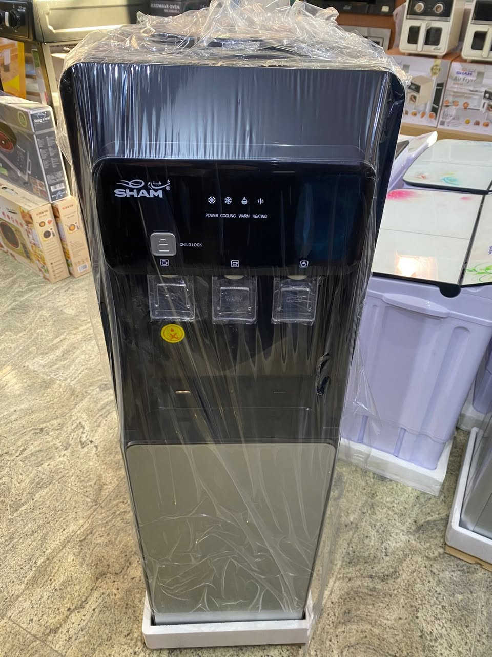 مجموعه من برادات ماء ماركة طيبة الشام ضمان لمدة سنه صيانه مجانيه
متوفر توصيل لكافة المحافظات 
للاستفسار اكثر :***********
