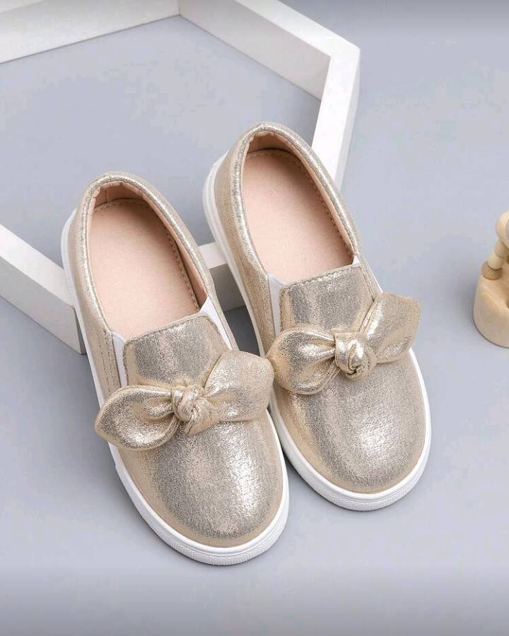 متوفرة هذا الجمال 😍 
حذاء أطفال كوالتي ولا غلطه 💯 
قياس 22
سعره 5000 آلاف


**إذا كنت صاحب هذا الإعلان وتريد حذفه لأي سبب، رجاءا أرسل رسالة إلى الدعم الفني**