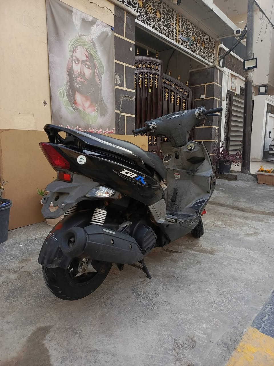 سلام عليكم عندي دراجة جتي ار البيع مكفولة كفالة عامة نكرة سلف مكينة مكفولة كفالة  عامة مانقصهة ايشي مكاني الشعلة حي الجوادين اتصال او خاص ***********
