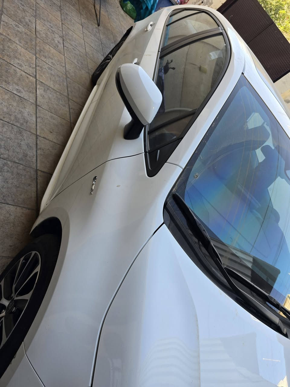 السلام عليكم كورلا للبيع
موديل ٢٠٢٤ مكفوله
مدوشمه كاعيه والصندوق
وجام عازل حراري 
والبجم مغلف PP F
ماشية 15 الف و900
السعر 150$
مكان السياره بغداد الغزالية
رقم ***********
