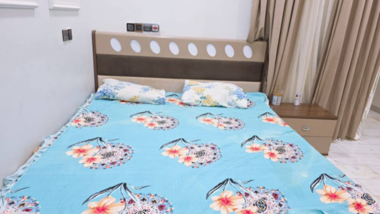 #غرفة نوم تركي ٨قطع مستعمله للبيع السبب لضيق المكان الحجز والاستفسار #مراسله_الصفحه


**إذا كنت صاحب هذا الإعلان وتريد حذفه لأي سبب، رجاءا أرسل رسالة إلى الدعم الفني**