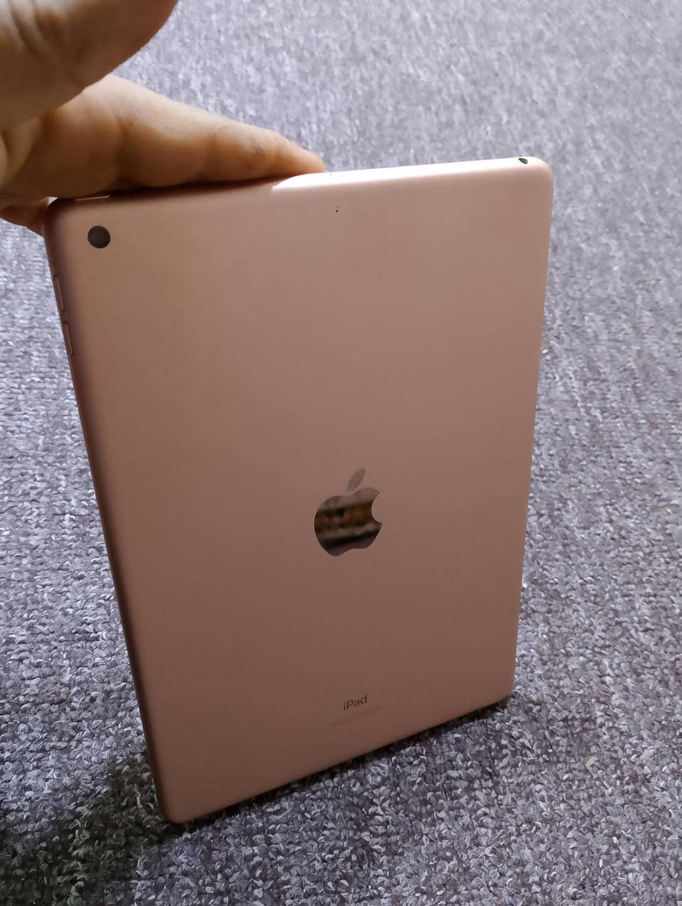 ايباد 8 بصمه للبيع ***********
ذاكرة 32
