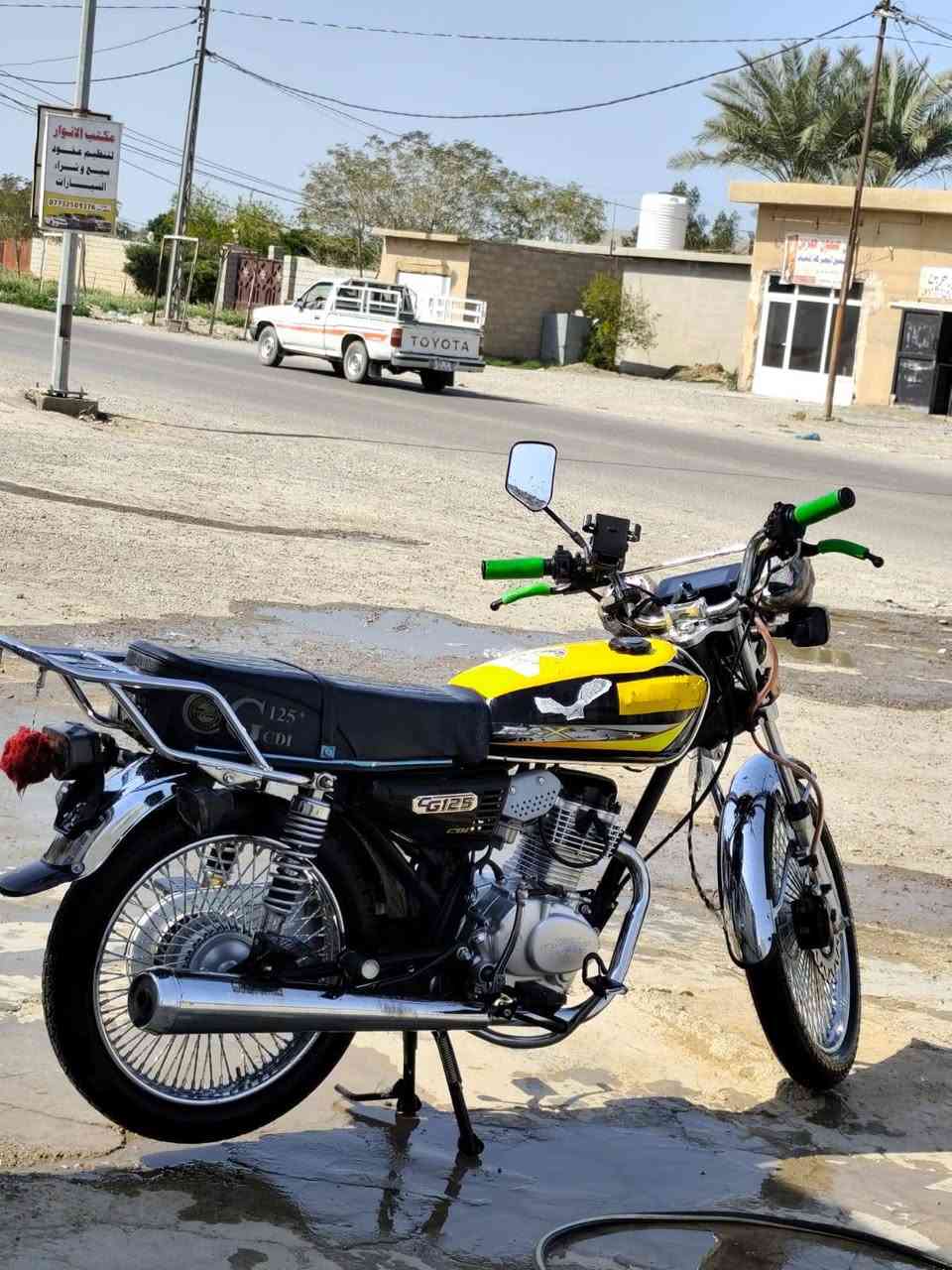 سلام عليكم شاب الطيبه دراجه موديل 25 محرك 125 نامه برو تو باب اول دراجه شعله نضاف خير من الله كلشي بي بلادي ***********
