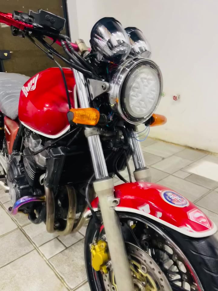 السلام عليكم
دارجه سيبي 400 محرك كير كهربائيات خير من الله كمرك مدفوع بس ع ترقيم السعر1600 المكان صلاح الدين سامراء ***********
