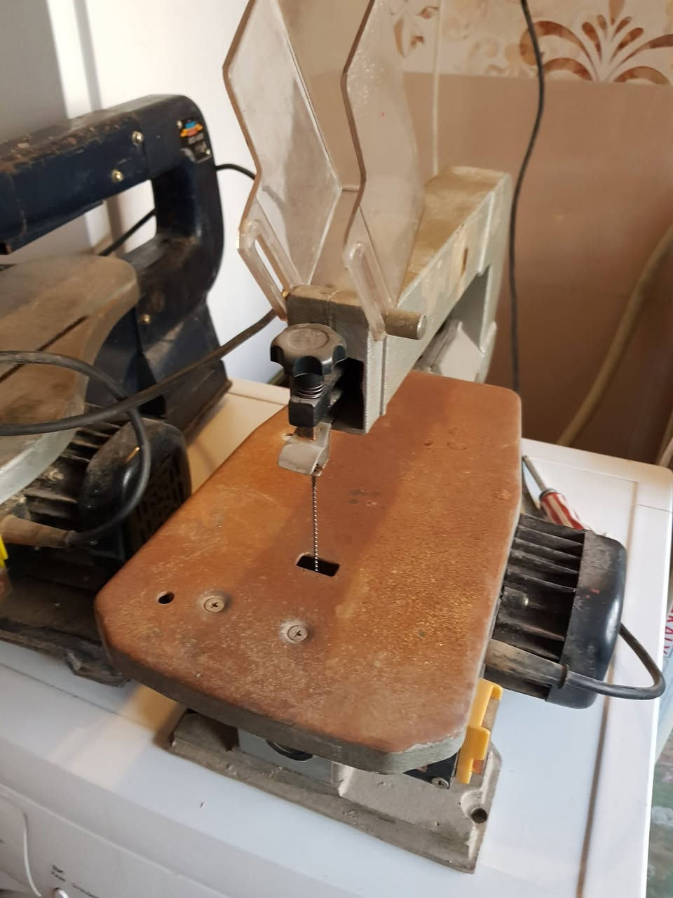 للبيع جهازتخريم نوع meister ألماني مستعمل السعر ٥٠ الف
*********** ابو فاطمة
